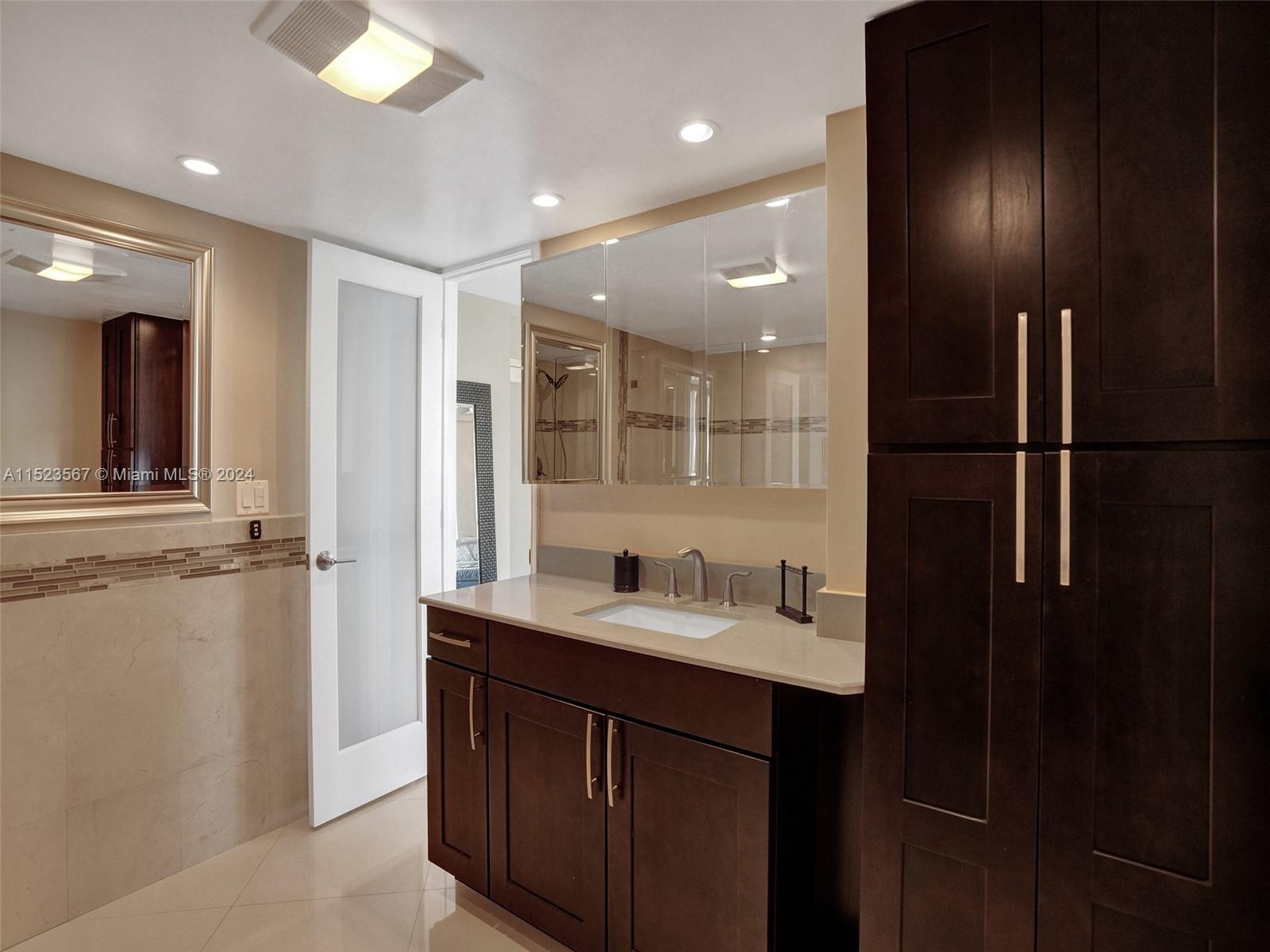 4280 Galt Ocean Dr, Fort Lauderdale, FL, 33308 United States, 1 Bedroom Bedrooms, ,1 BathroomBathrooms,Residential,For Sale,Galt Ocean Dr,A11523567