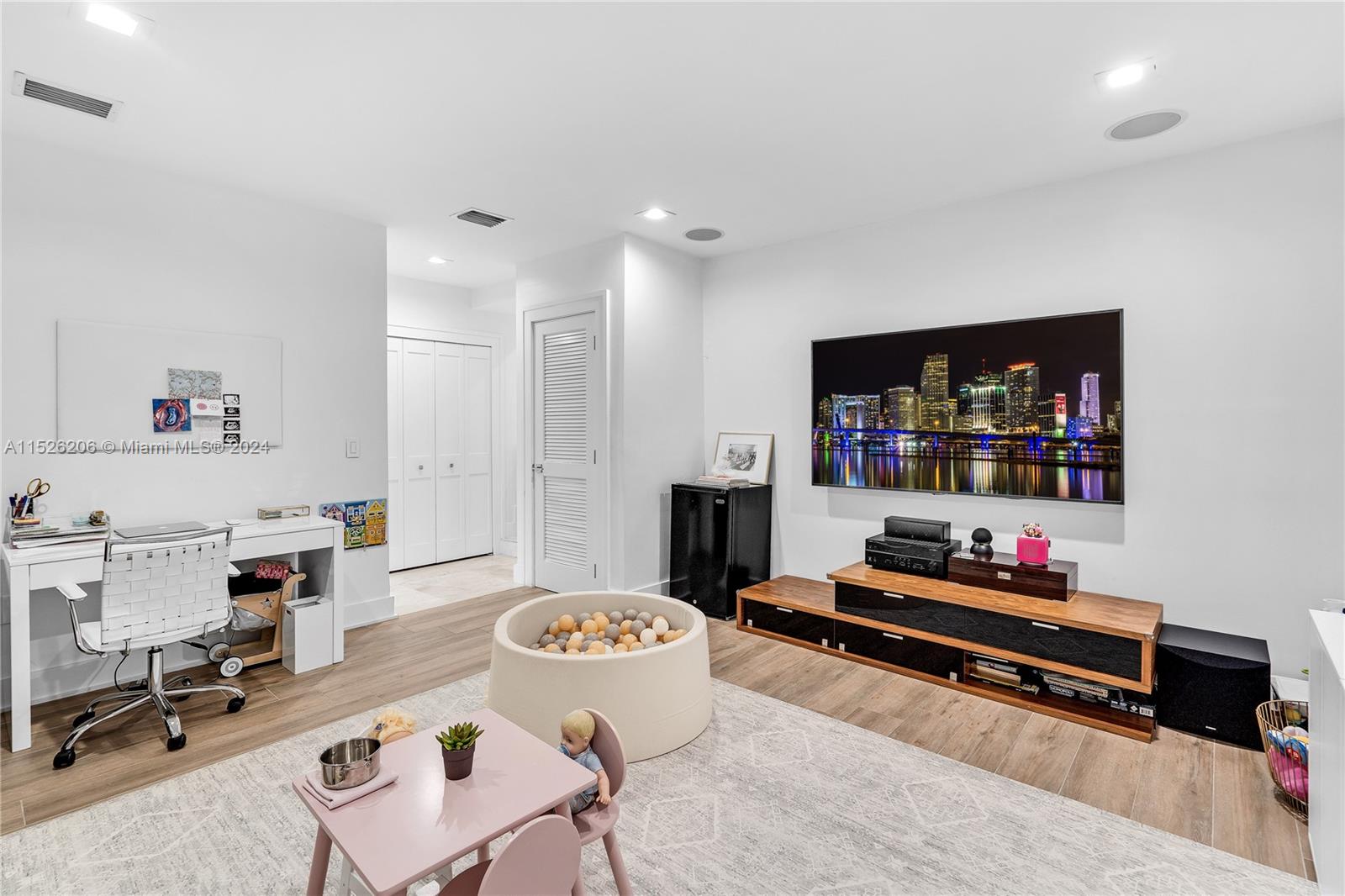 3591 Prospect Dr, Coral Gables, FL, 33133 United States, 3 Bedrooms Bedrooms, ,3 BathroomsBathrooms,Residential,For Sale,Prospect Dr,A11526206