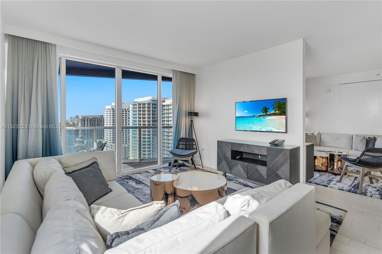 3101 Bayshore Dr, Fort Lauderdale, FL, 33304 United States, 2 Bedrooms Bedrooms, ,2 BathroomsBathrooms,Residential,For Sale,Bayshore Dr,A11523253