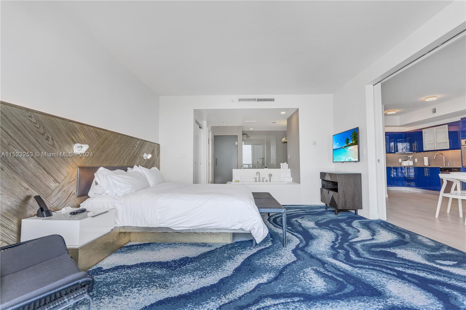 3101 Bayshore Dr, Fort Lauderdale, FL, 33304 United States, 2 Bedrooms Bedrooms, ,2 BathroomsBathrooms,Residential,For Sale,Bayshore Dr,A11523253