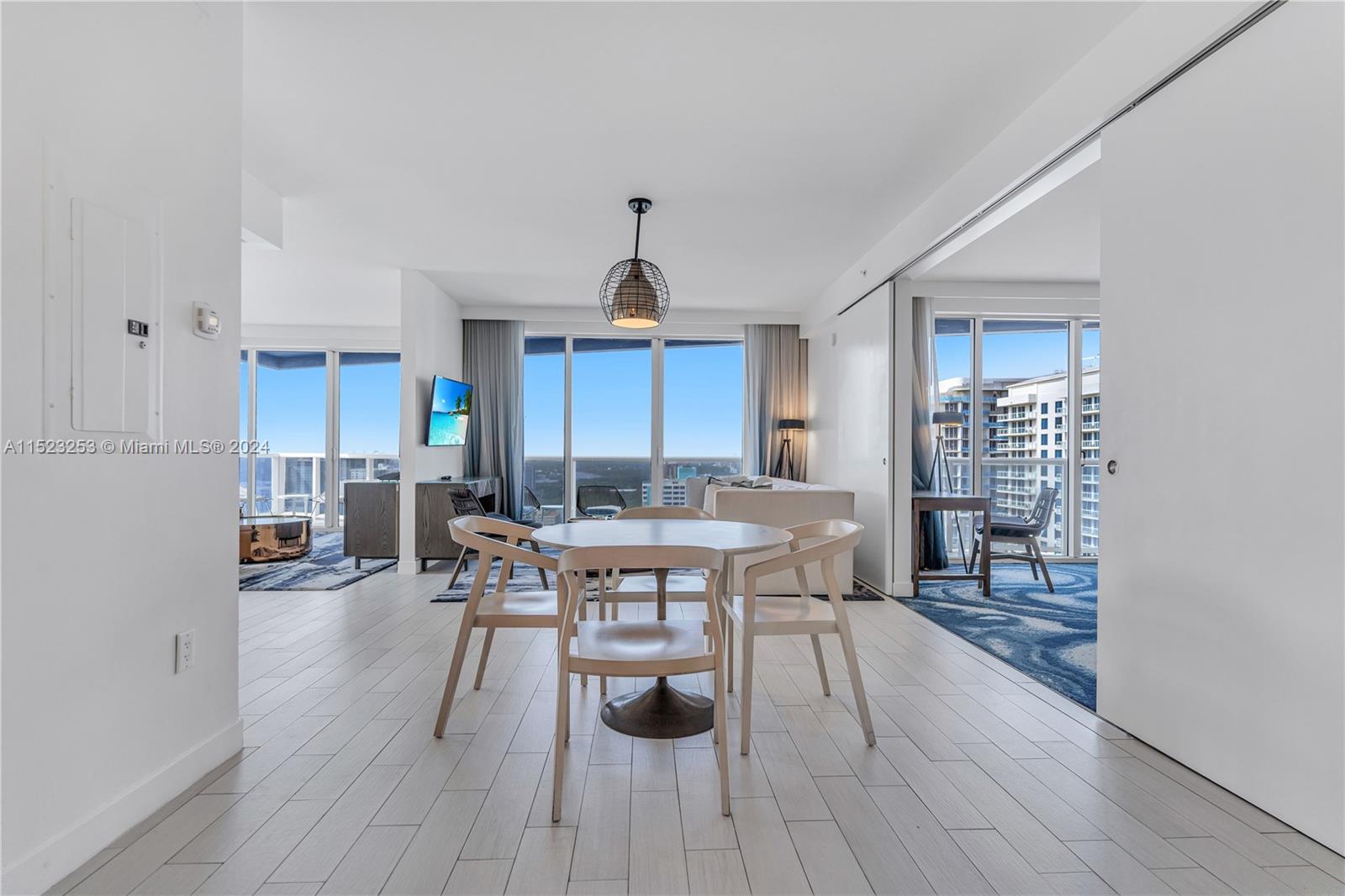 3101 Bayshore Dr, Fort Lauderdale, FL, 33304 United States, 2 Bedrooms Bedrooms, ,2 BathroomsBathrooms,Residential,For Sale,Bayshore Dr,A11523253