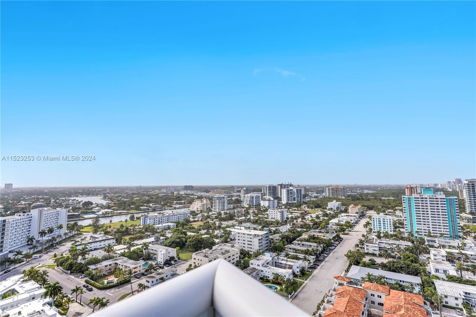 3101 Bayshore Dr, Fort Lauderdale, FL, 33304 United States, 2 Bedrooms Bedrooms, ,2 BathroomsBathrooms,Residential,For Sale,Bayshore Dr,A11523253