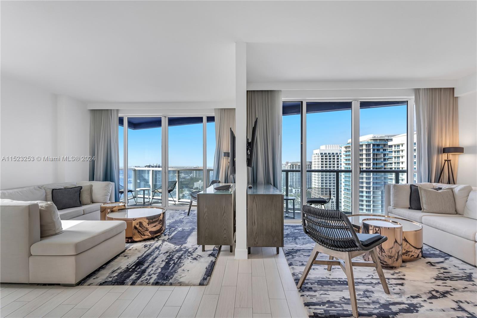 3101 Bayshore Dr, Fort Lauderdale, FL, 33304 United States, 2 Bedrooms Bedrooms, ,2 BathroomsBathrooms,Residential,For Sale,Bayshore Dr,A11523253