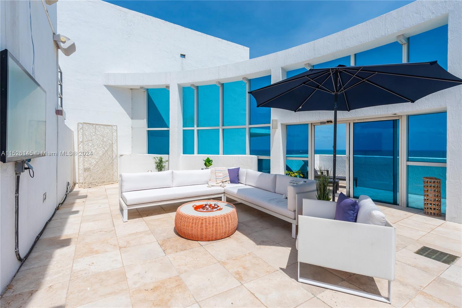 3801 Collins Ave, Miami Beach, FL, 33140 United States, 4 Bedrooms Bedrooms, ,4 BathroomsBathrooms,Residential,For Sale,Collins Ave,A11526145