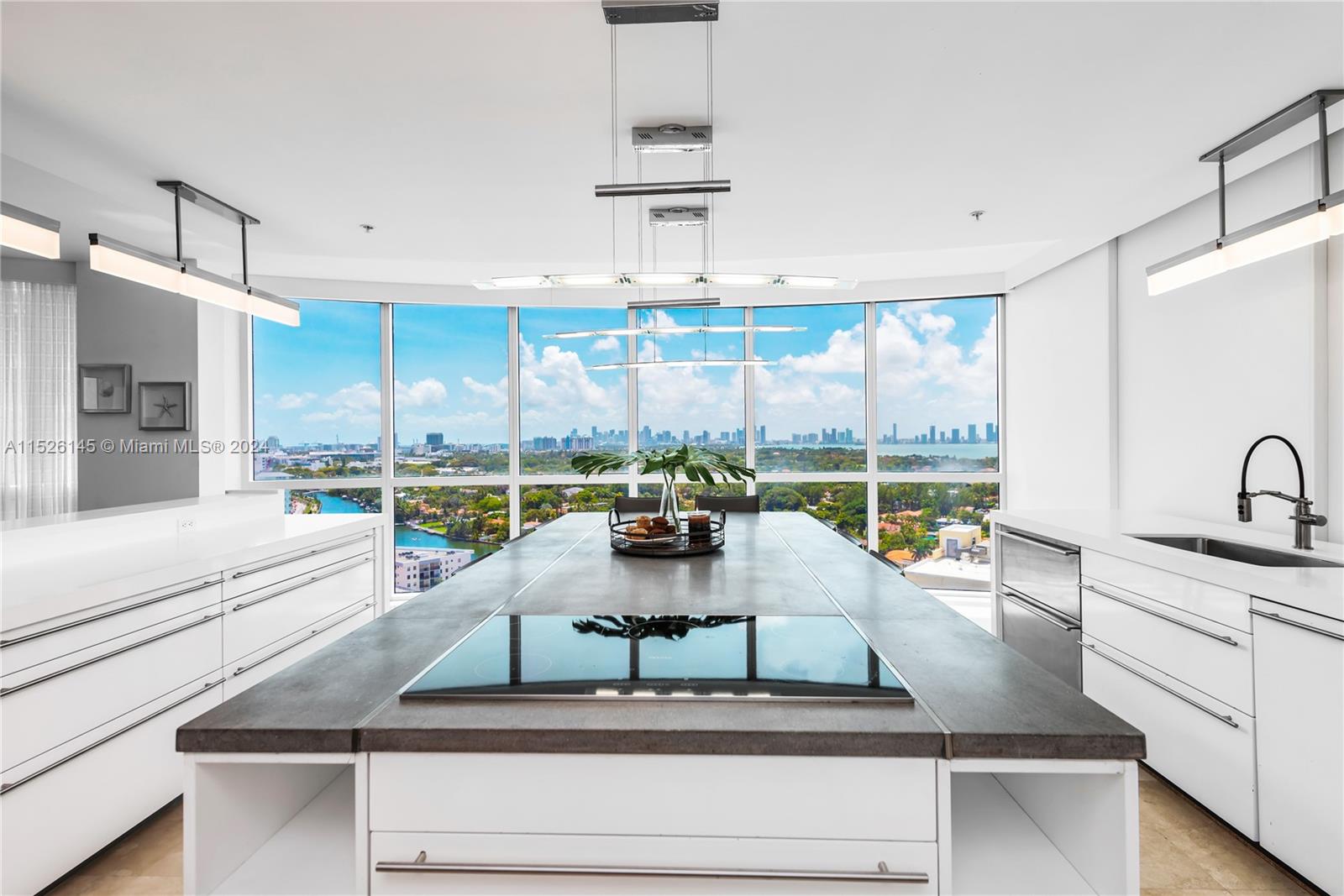 3801 Collins Ave, Miami Beach, FL, 33140 United States, 4 Bedrooms Bedrooms, ,4 BathroomsBathrooms,Residential,For Sale,Collins Ave,A11526145