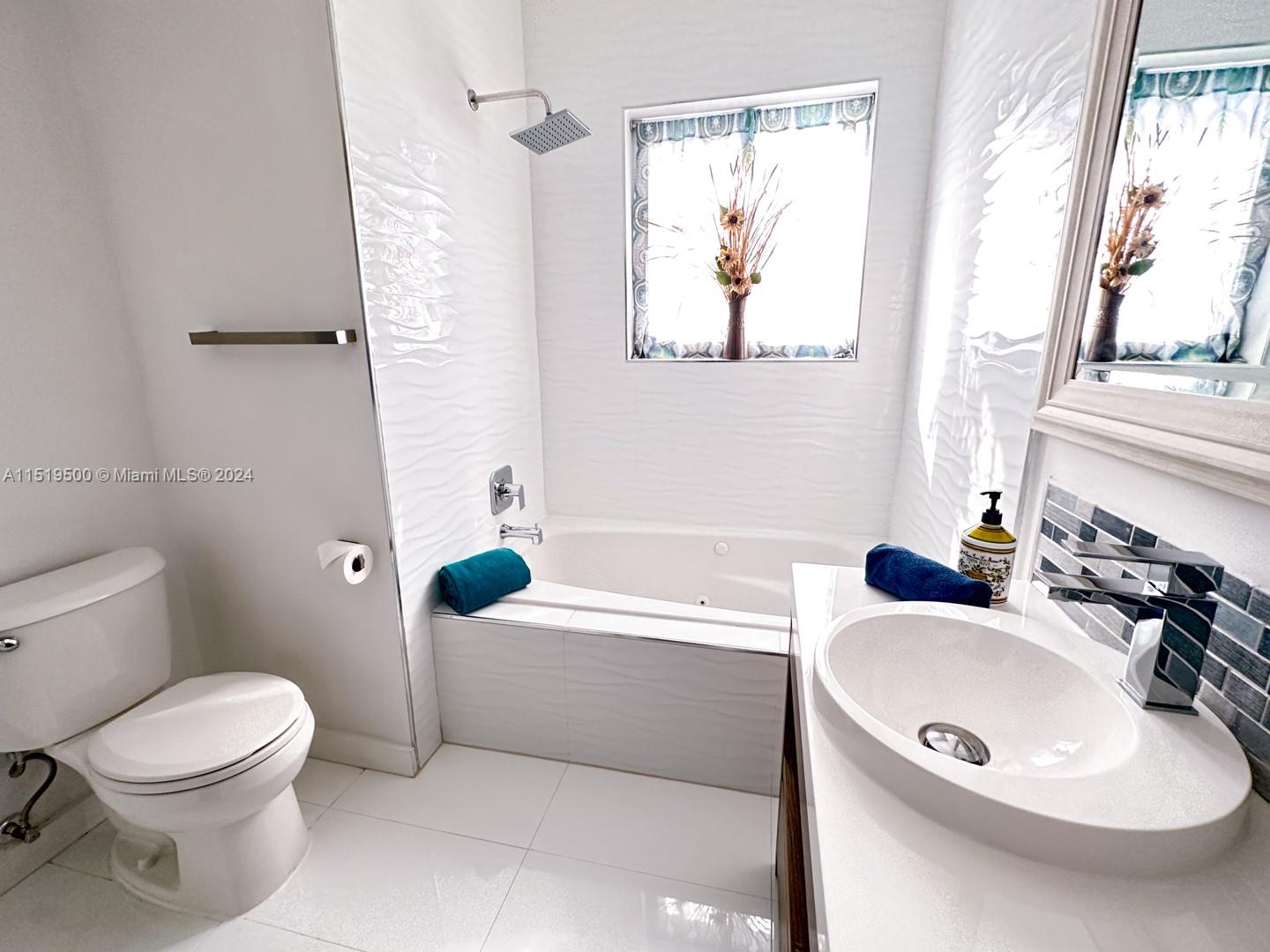 9008 Byron Ave, Surfside, Florida 33154, 3 Bedrooms Bedrooms, ,2 BathroomsBathrooms,Residential,For Sale,9008 Byron Ave,A11519500