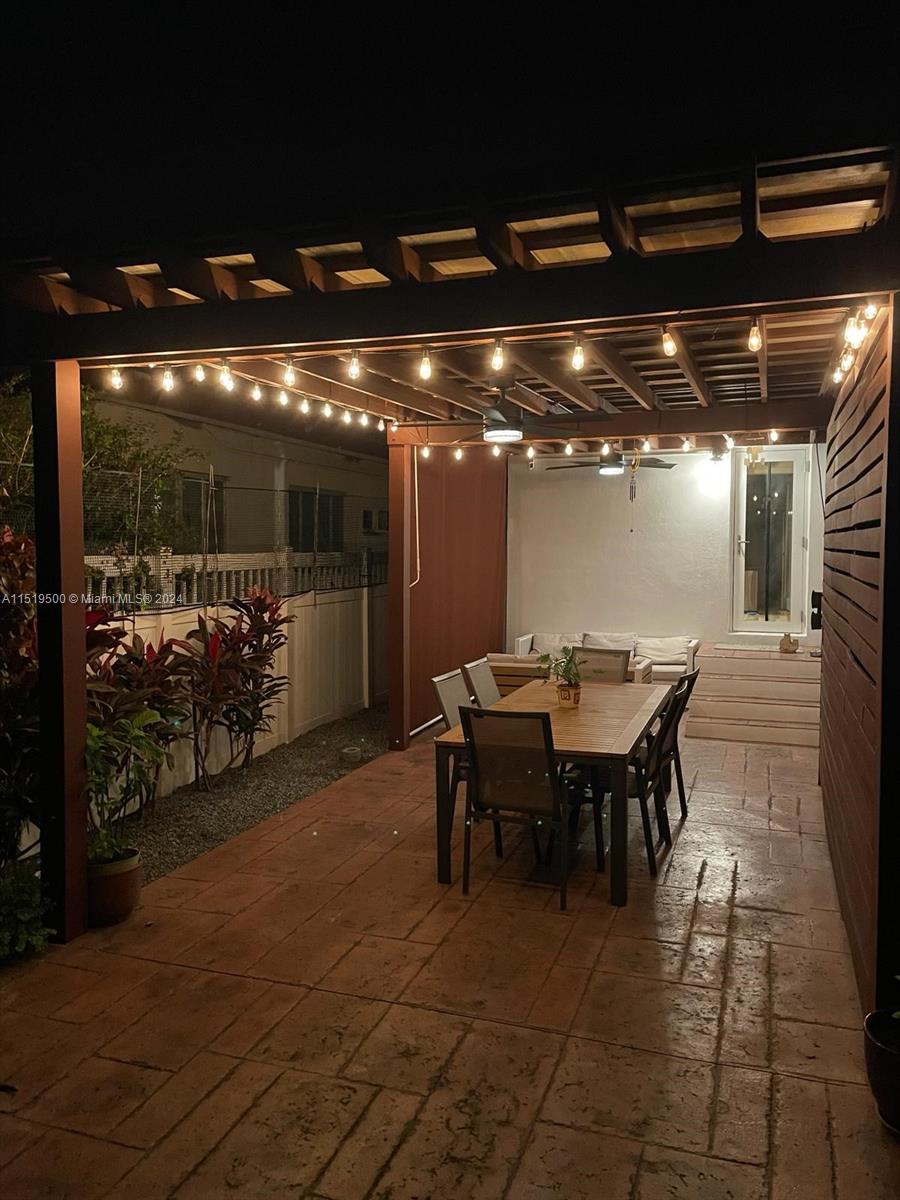 9008 Byron Ave, Surfside, Florida 33154, 3 Bedrooms Bedrooms, ,2 BathroomsBathrooms,Residential,For Sale,9008 Byron Ave,A11519500