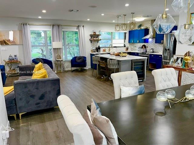 496 Melrose Cir, Fort Lauderdale, FL, 33312 United States, 3 Bedrooms Bedrooms, ,2 BathroomsBathrooms,Residential,For Sale,Melrose Cir,A11526416