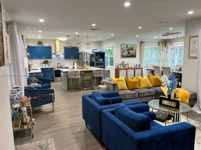 496 Melrose Cir, Fort Lauderdale, FL, 33312 United States, 3 Bedrooms Bedrooms, ,2 BathroomsBathrooms,Residential,For Sale,Melrose Cir,A11526416