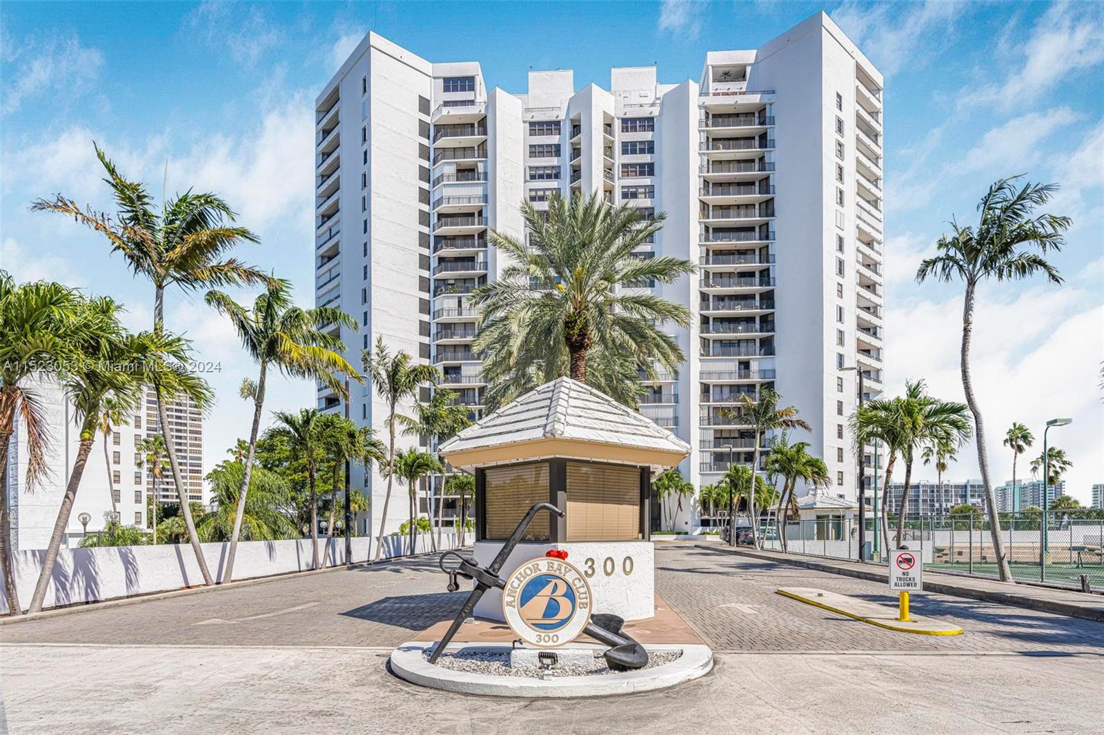 300 Three Islands Blvd 819, Hallandale Beach, Florida 33009, 2 Bedrooms Bedrooms, ,2 BathroomsBathrooms,Residential,For Sale,300 Three Islands Blvd 819,A11523053