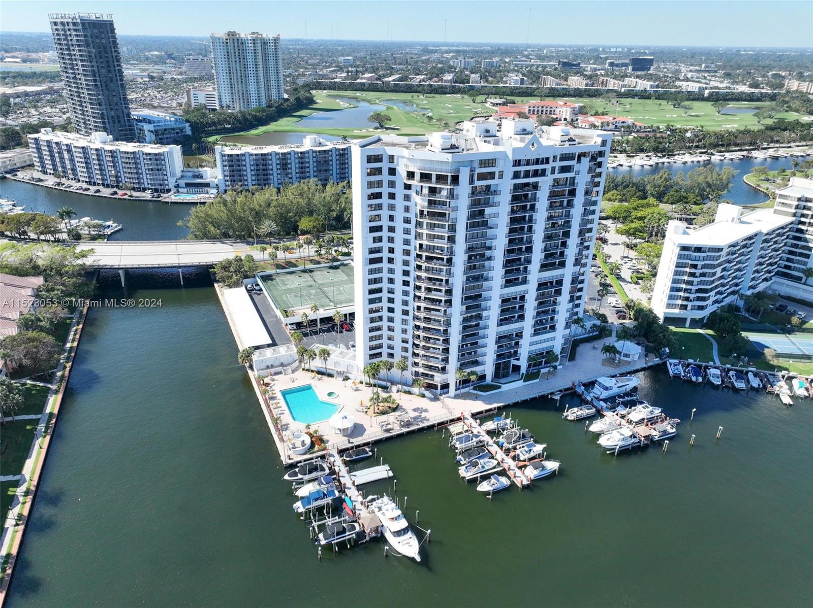 300 Three Islands Blvd 819, Hallandale Beach, Florida 33009, 2 Bedrooms Bedrooms, ,2 BathroomsBathrooms,Residential,For Sale,300 Three Islands Blvd 819,A11523053