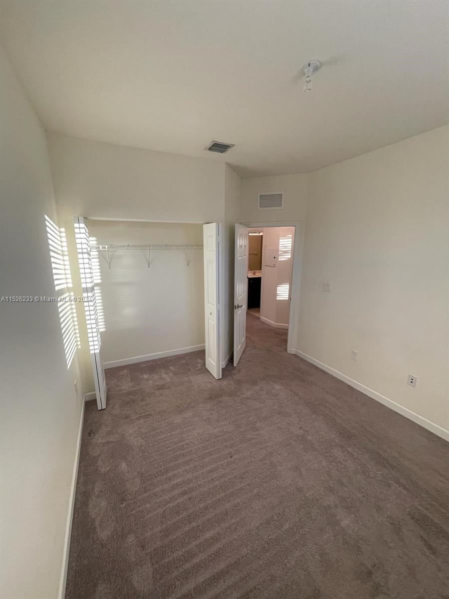 125 SE 34th Ter 125, Homestead, Florida 33033, 3 Bedrooms Bedrooms, ,2 BathroomsBathrooms,Residentiallease,For Rent,125 SE 34th Ter 125,A11526233