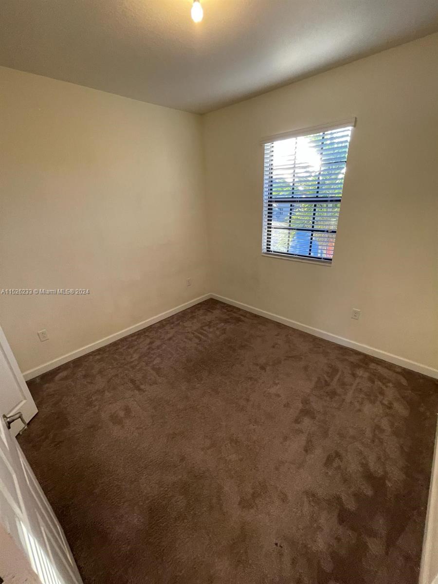 125 SE 34th Ter 125, Homestead, Florida 33033, 3 Bedrooms Bedrooms, ,2 BathroomsBathrooms,Residentiallease,For Rent,125 SE 34th Ter 125,A11526233