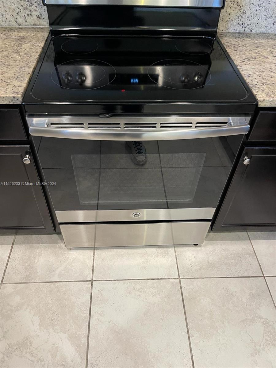 125 SE 34th Ter 125, Homestead, Florida 33033, 3 Bedrooms Bedrooms, ,2 BathroomsBathrooms,Residentiallease,For Rent,125 SE 34th Ter 125,A11526233