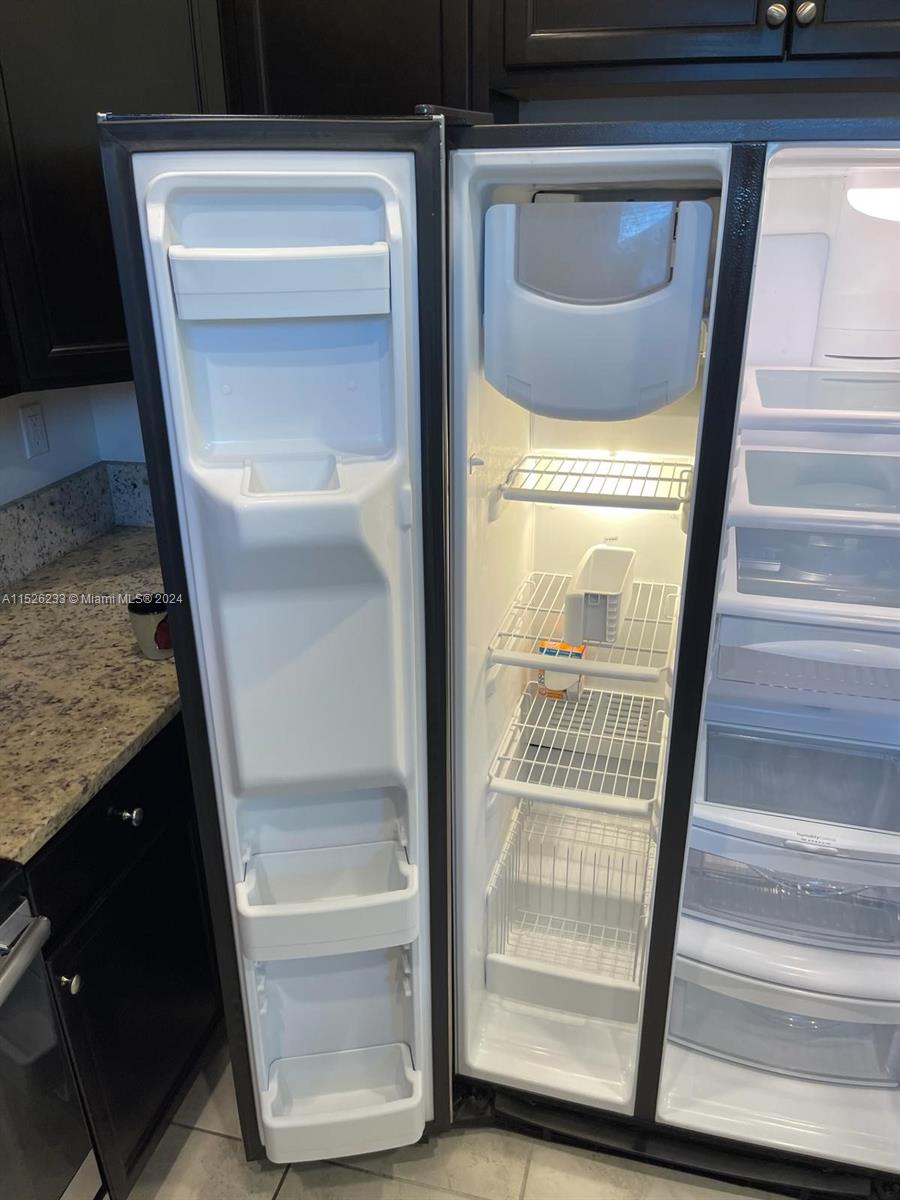 125 SE 34th Ter 125, Homestead, Florida 33033, 3 Bedrooms Bedrooms, ,2 BathroomsBathrooms,Residentiallease,For Rent,125 SE 34th Ter 125,A11526233