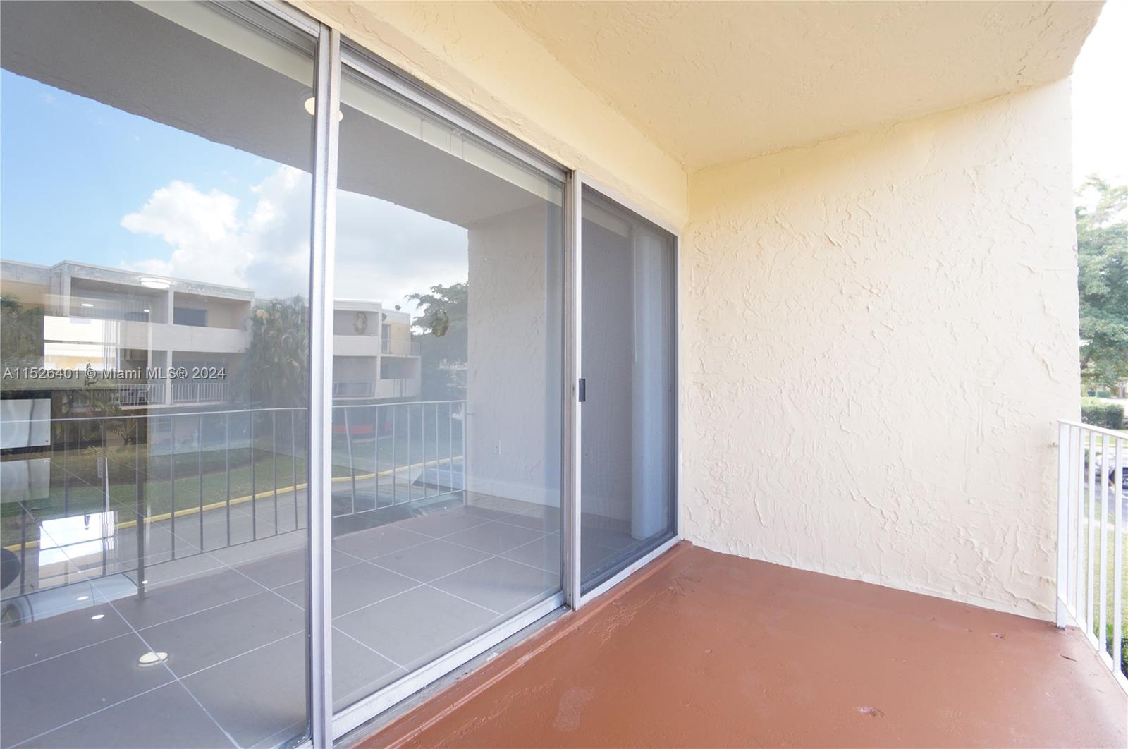 9369 Fontainebleau Blvd J223, Miami, Florida 33172, 2 Bedrooms Bedrooms, ,2 BathroomsBathrooms,Residential,For Sale,9369 Fontainebleau Blvd J223,A11526401