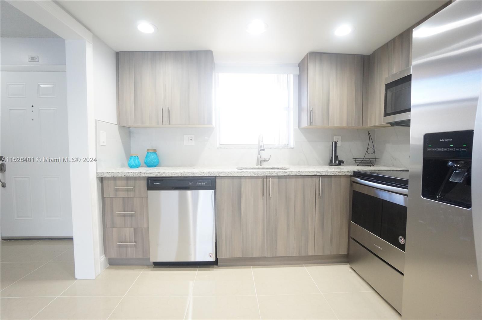 9369 Fontainebleau Blvd J223, Miami, Florida 33172, 2 Bedrooms Bedrooms, ,2 BathroomsBathrooms,Residential,For Sale,9369 Fontainebleau Blvd J223,A11526401