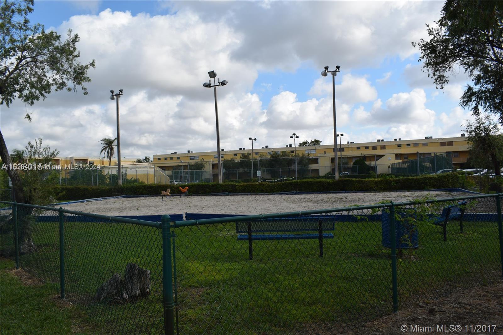 9369 Fontainebleau Blvd J223, Miami, Florida 33172, 2 Bedrooms Bedrooms, ,2 BathroomsBathrooms,Residential,For Sale,9369 Fontainebleau Blvd J223,A11526401