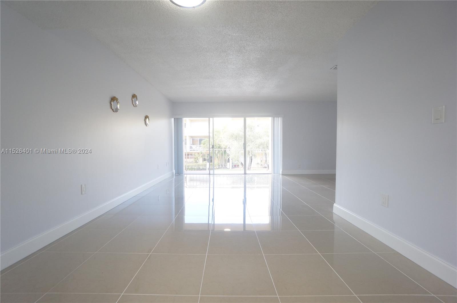 9369 Fontainebleau Blvd J223, Miami, Florida 33172, 2 Bedrooms Bedrooms, ,2 BathroomsBathrooms,Residential,For Sale,9369 Fontainebleau Blvd J223,A11526401