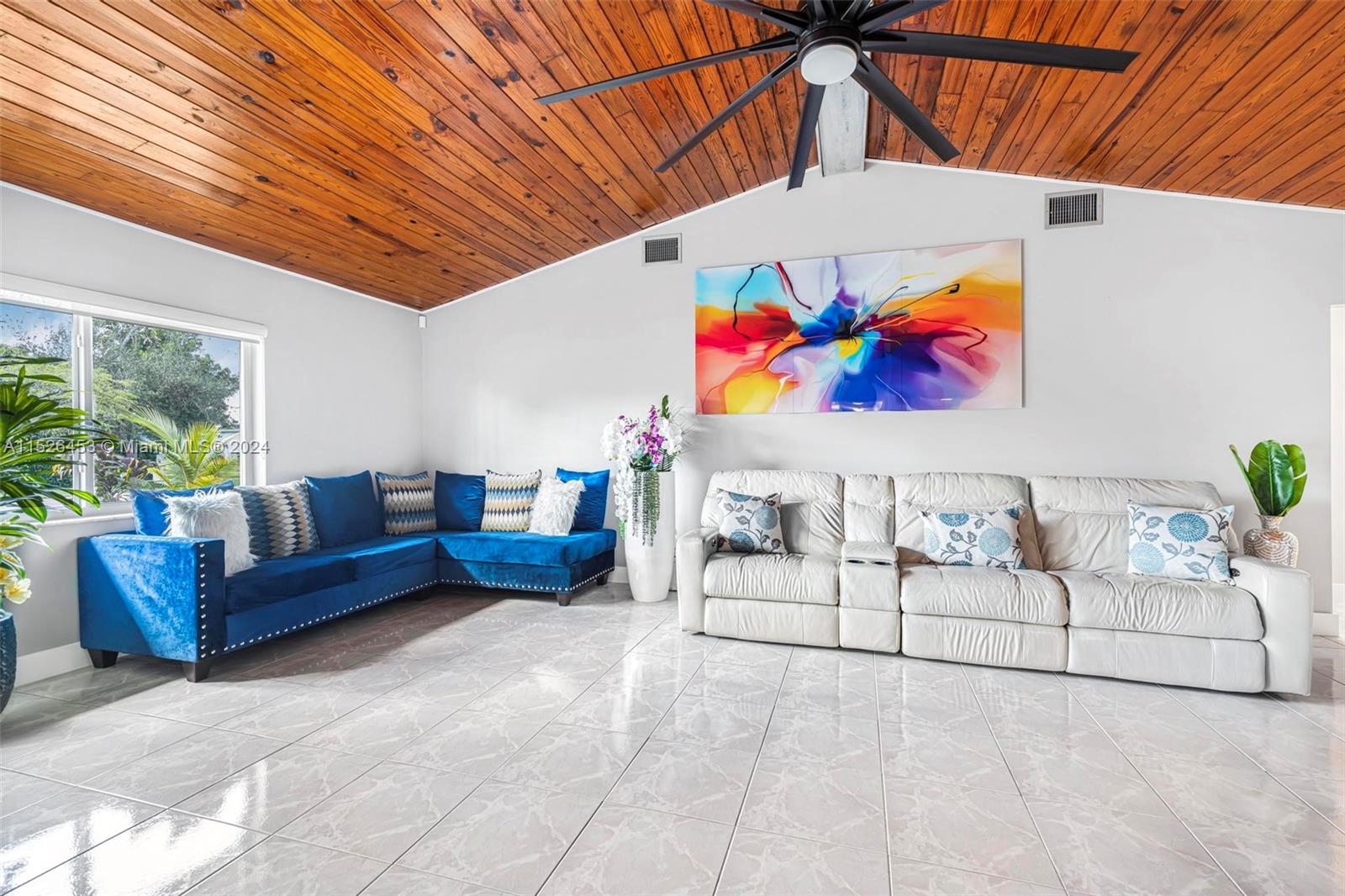 545 NW 12th St, Homestead, Florida 33030, 5 Bedrooms Bedrooms, ,3 BathroomsBathrooms,Residential,For Sale,545 NW 12th St,A11526453