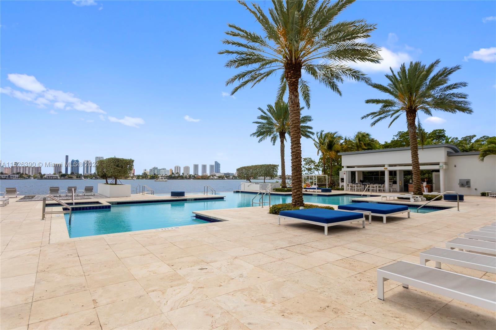 17111 Biscayne Blvd 706, North Miami Beach, Florida 33160, 3 Bedrooms Bedrooms, ,3 BathroomsBathrooms,Residential,For Sale,17111 Biscayne Blvd 706,A11526390