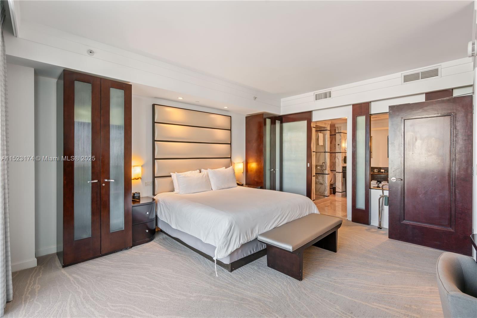 4391 COLLINS AV 1007, Miami Beach, Florida 33140, 1 Bedroom Bedrooms, ,1 BathroomBathrooms,Residential,For Sale,4391 COLLINS AV 1007,A11523174