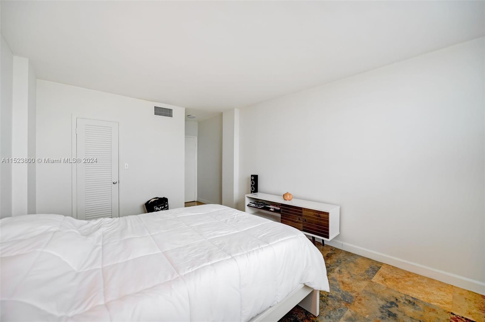 1455 N Treasure Dr PH-F, North Bay Village, Florida 33141, 1 Bedroom Bedrooms, ,1 BathroomBathrooms,Residential,For Sale,1455 N Treasure Dr PH-F,A11523800