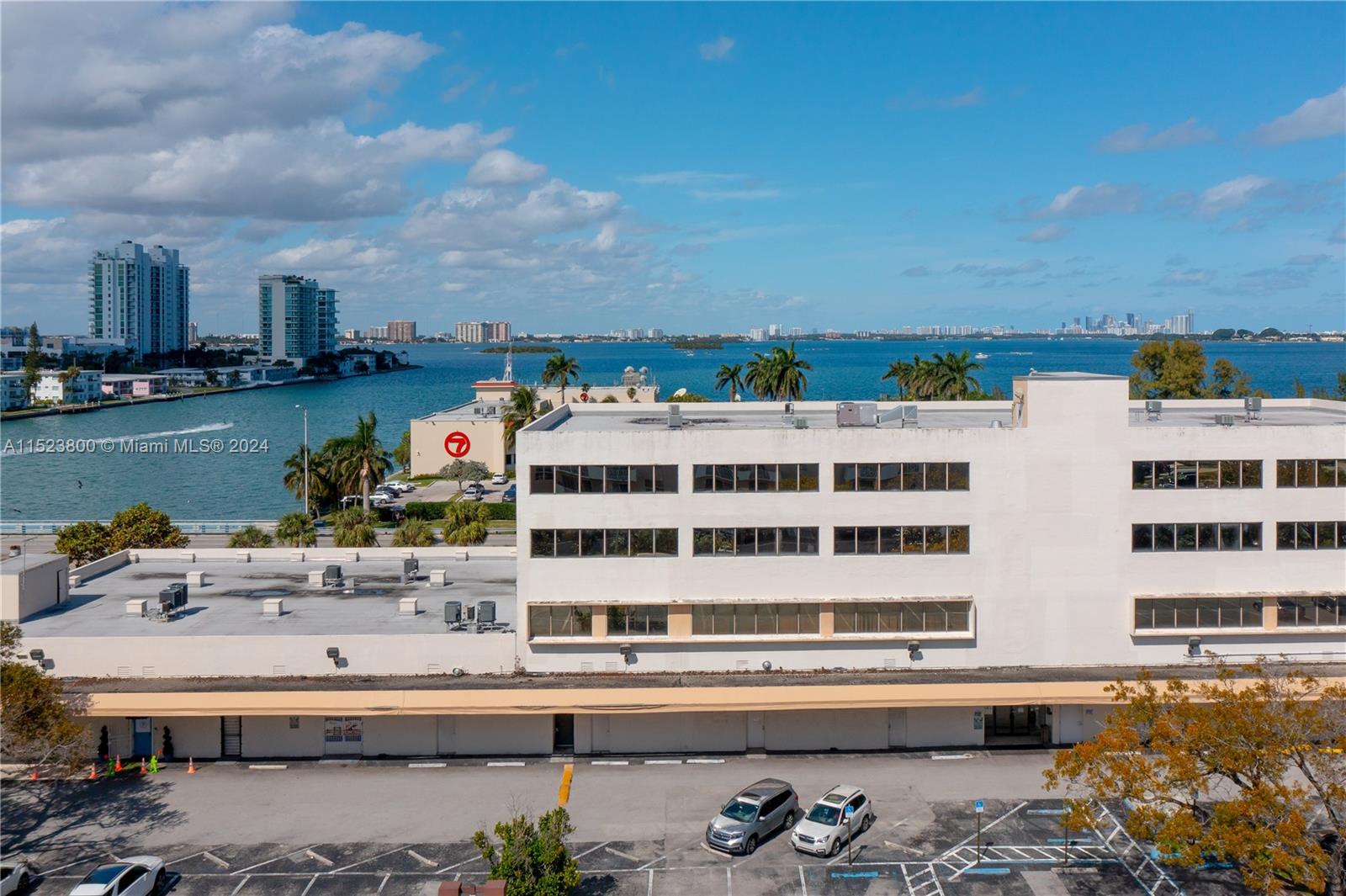 1455 N Treasure Dr PH-F, North Bay Village, Florida 33141, 1 Bedroom Bedrooms, ,1 BathroomBathrooms,Residential,For Sale,1455 N Treasure Dr PH-F,A11523800