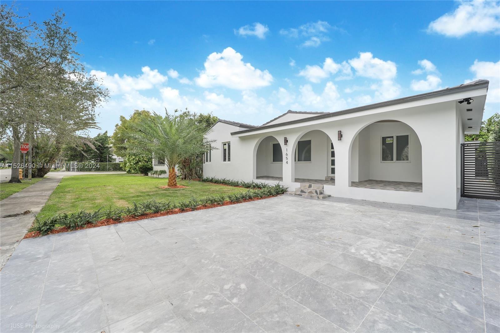 1654 SW 18th Ave  For Sale A11526490, FL