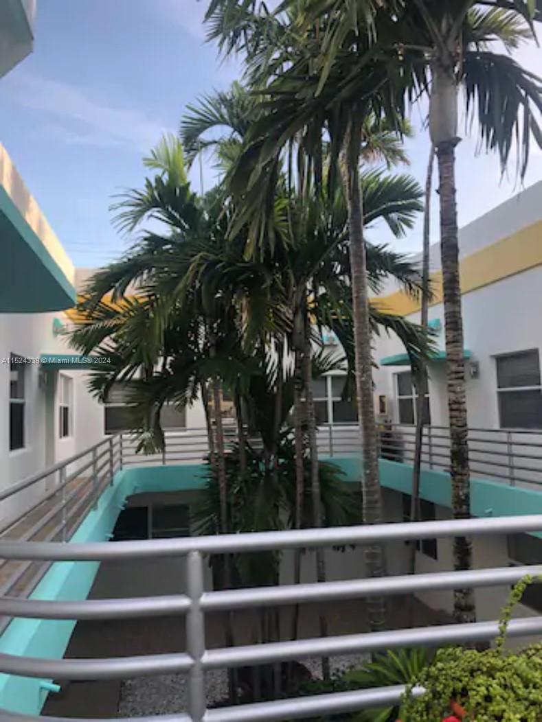 326 Wilson St 206, Hollywood, Florida 33019, 1 Bedroom Bedrooms, ,1 BathroomBathrooms,Residential,For Sale,326 Wilson St 206,A11524339