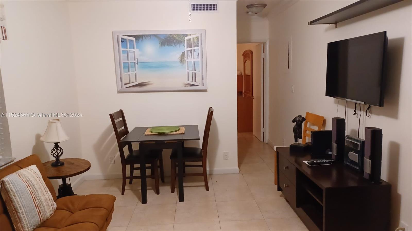 Hollywood, Florida 33019, 1 Bedroom Bedrooms, ,1 BathroomBathrooms,Residential,For Sale,A11524363