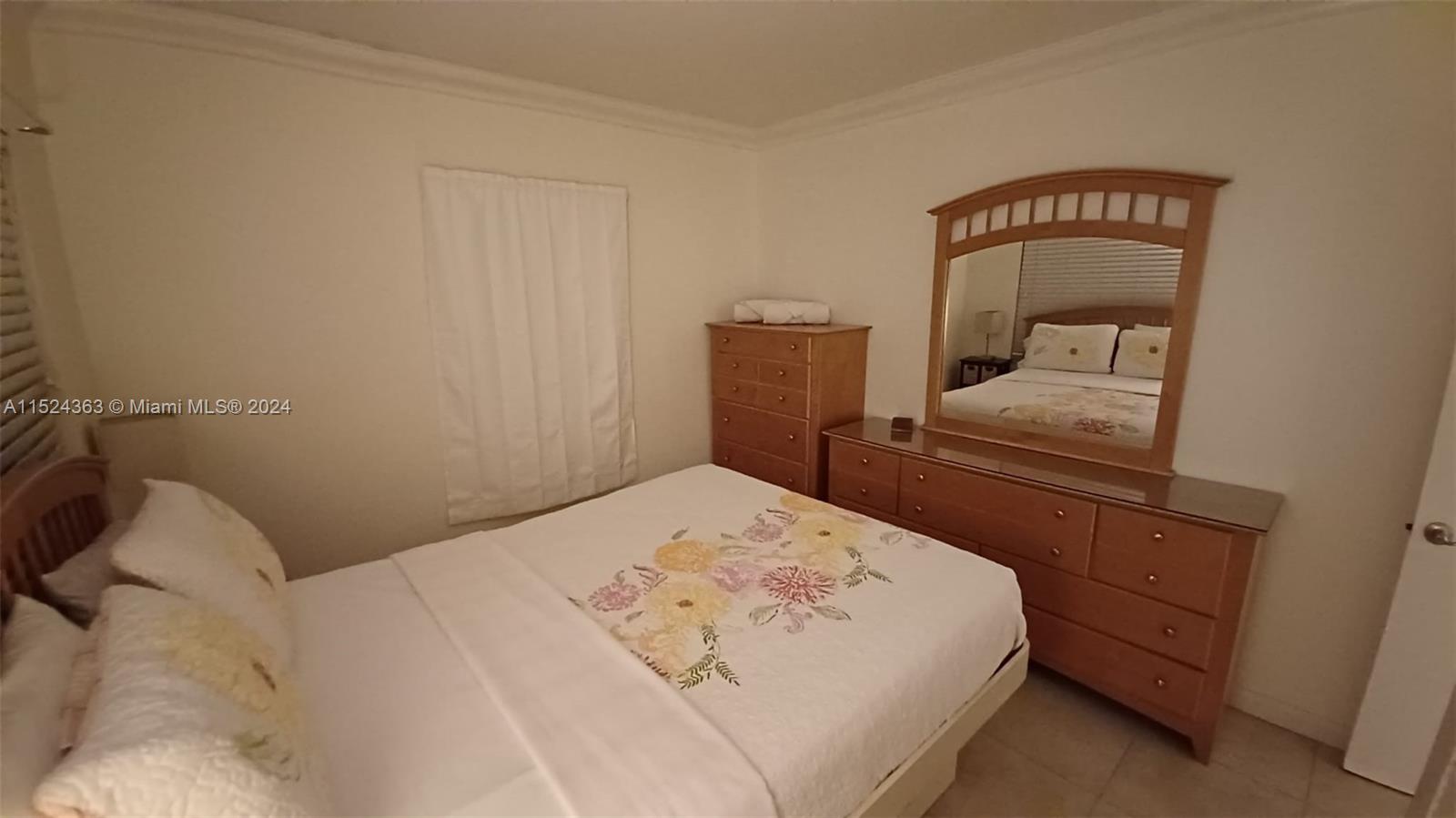 Hollywood, Florida 33019, 1 Bedroom Bedrooms, ,1 BathroomBathrooms,Residential,For Sale,A11524363