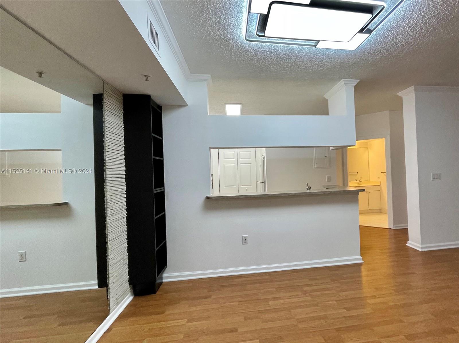 17100 N Bay Rd 1310, Sunny Isles Beach, Florida 33160, 2 Bedrooms Bedrooms, ,2 BathroomsBathrooms,Residentiallease,For Rent,17100 N Bay Rd 1310,A11525141