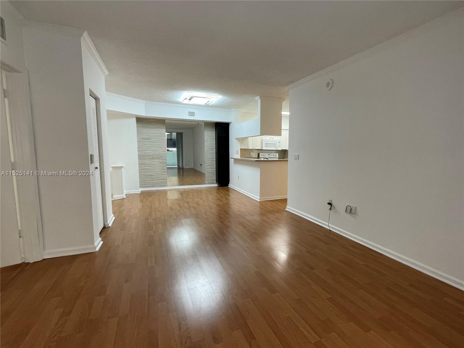 17100 N Bay Rd 1310, Sunny Isles Beach, Florida 33160, 2 Bedrooms Bedrooms, ,2 BathroomsBathrooms,Residentiallease,For Rent,17100 N Bay Rd 1310,A11525141