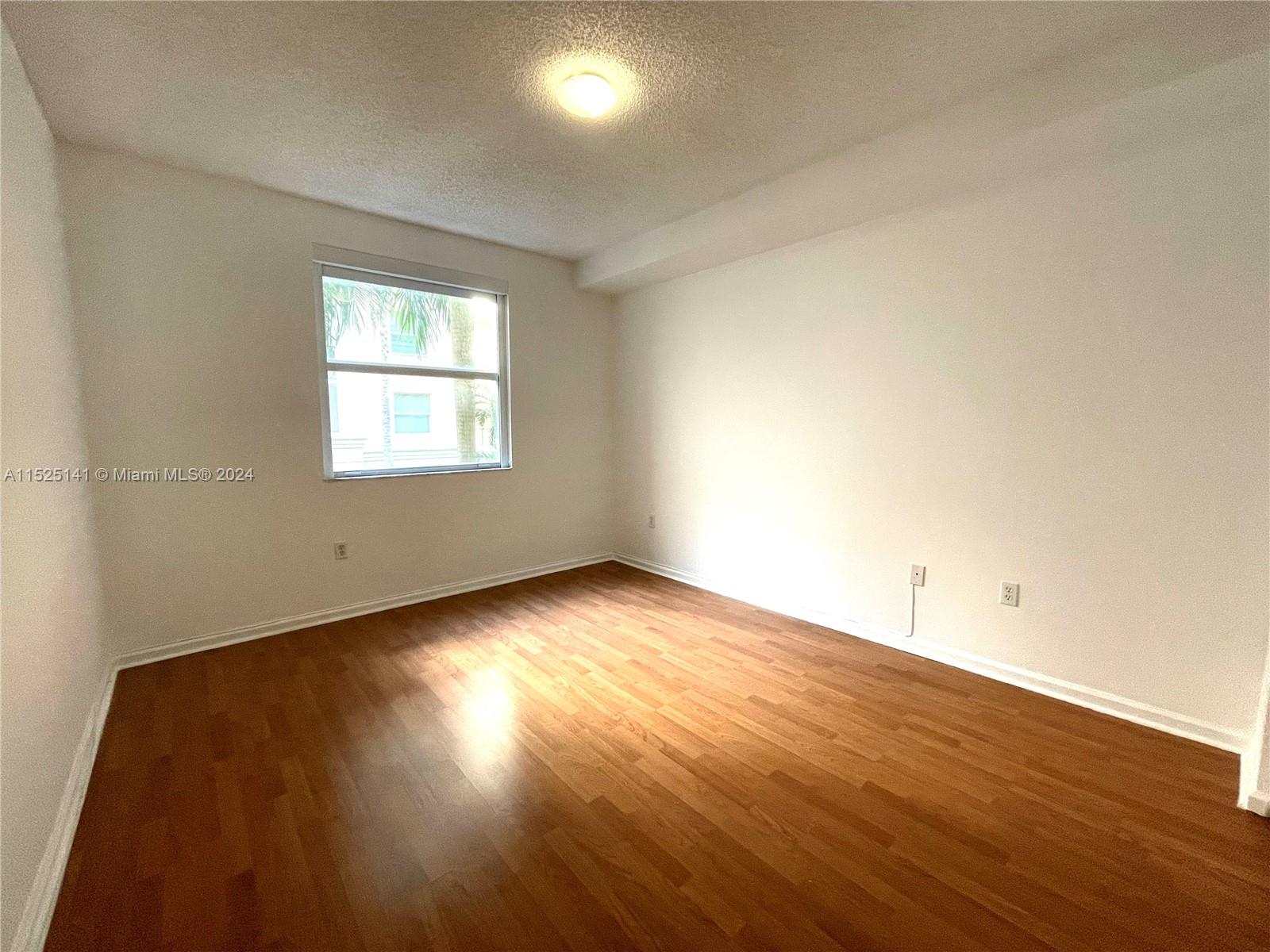 17100 N Bay Rd 1310, Sunny Isles Beach, Florida 33160, 2 Bedrooms Bedrooms, ,2 BathroomsBathrooms,Residentiallease,For Rent,17100 N Bay Rd 1310,A11525141