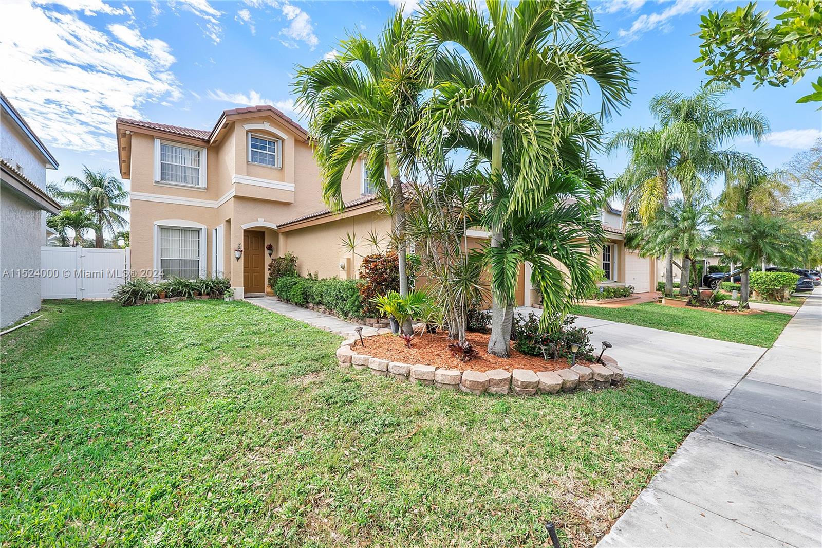 3168 176th Way, Miramar, FL, 33029 United States, 3 Bedrooms Bedrooms, ,2 BathroomsBathrooms,Residential,For Sale,176th Way,A11524000