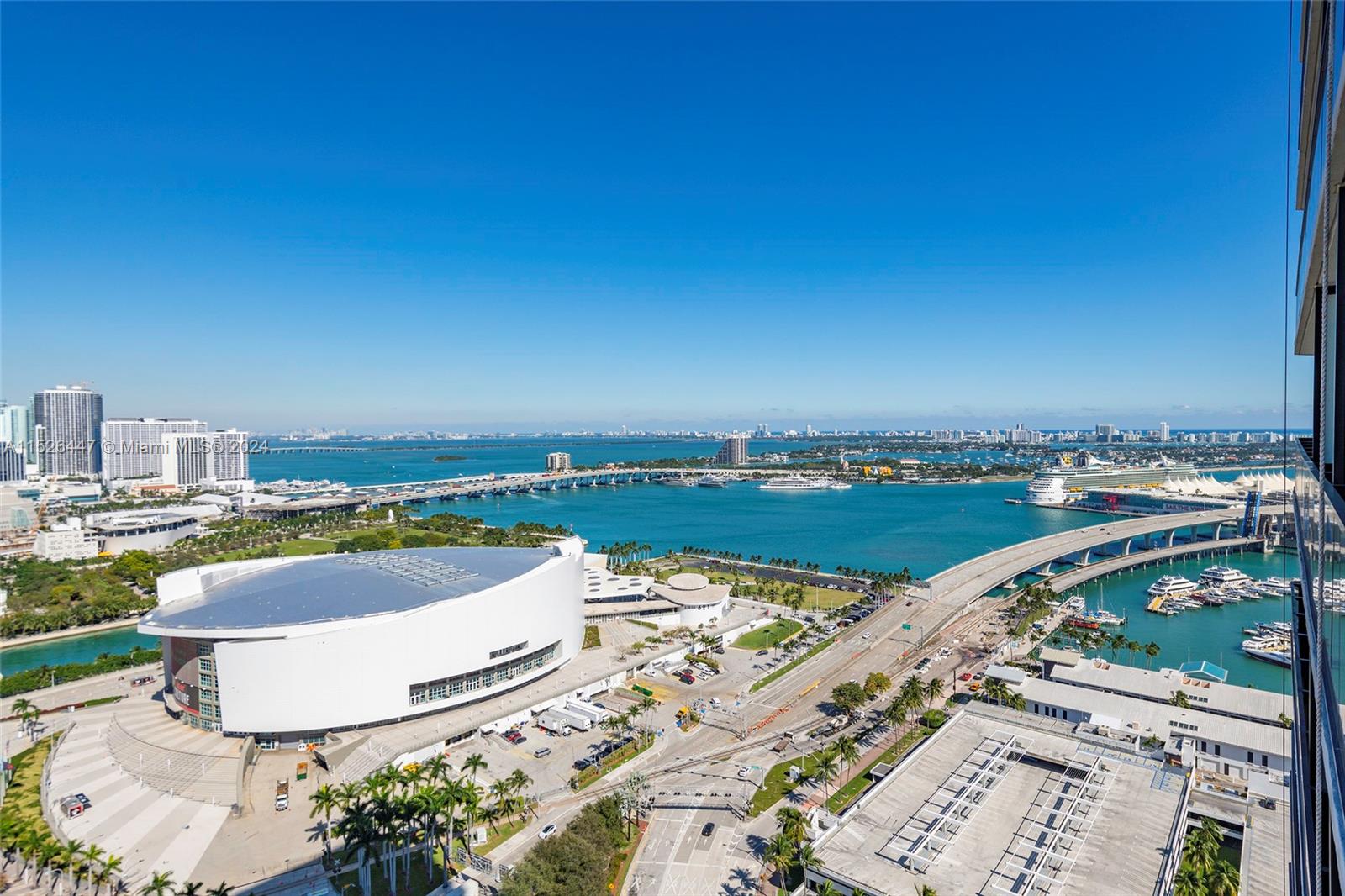 398 NE 5th St 2406, Miami, Florida 33132, ,1 BathroomBathrooms,Residentiallease,For Rent,398 NE 5th St 2406,A11526447