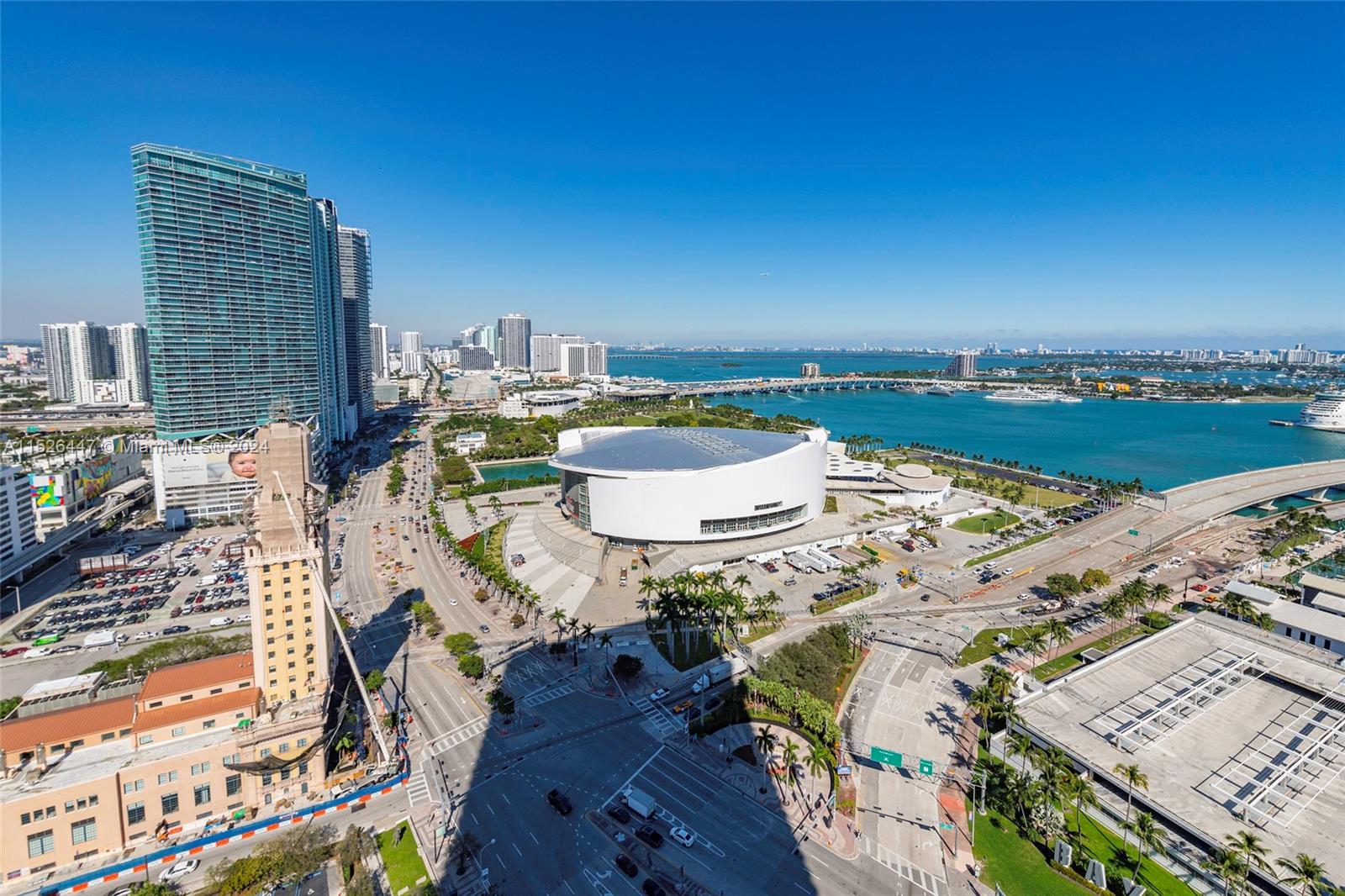 398 NE 5th St 2406, Miami, Florida 33132, ,1 BathroomBathrooms,Residentiallease,For Rent,398 NE 5th St 2406,A11526447