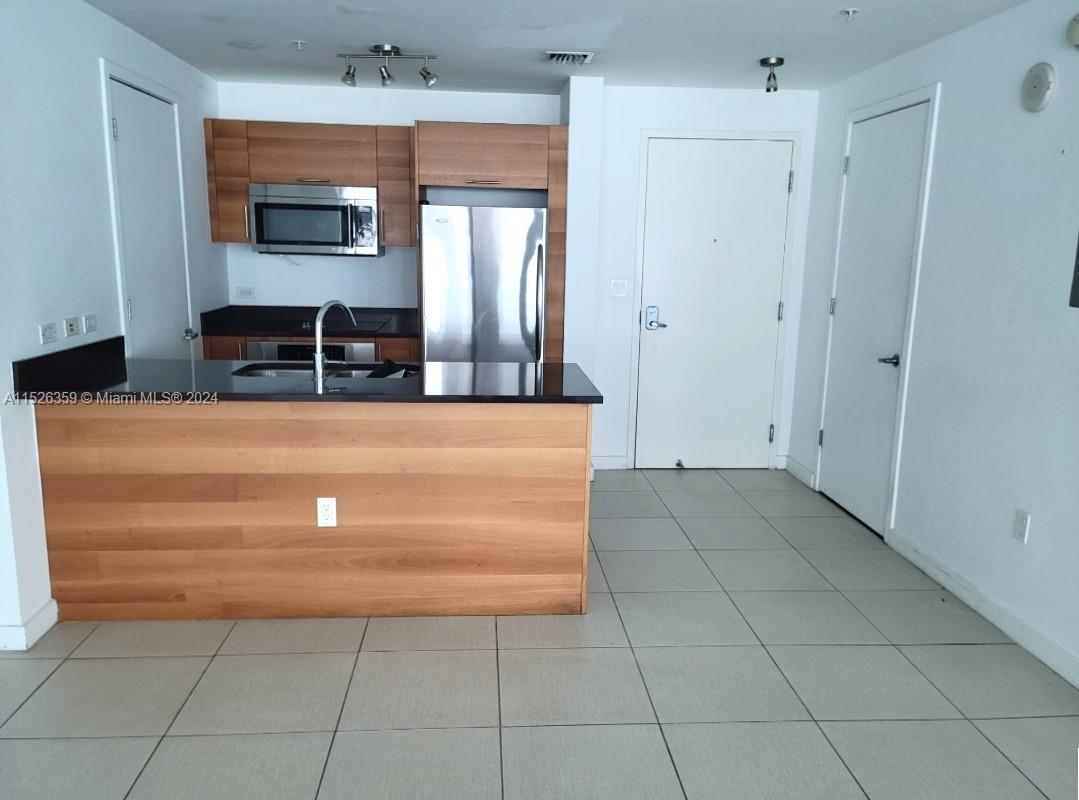 3301 NE 1 AV L0205, Miami, Florida 33137, 1 Bedroom Bedrooms, ,1 BathroomBathrooms,Residentiallease,For Rent,3301 NE 1 AV L0205,A11526359