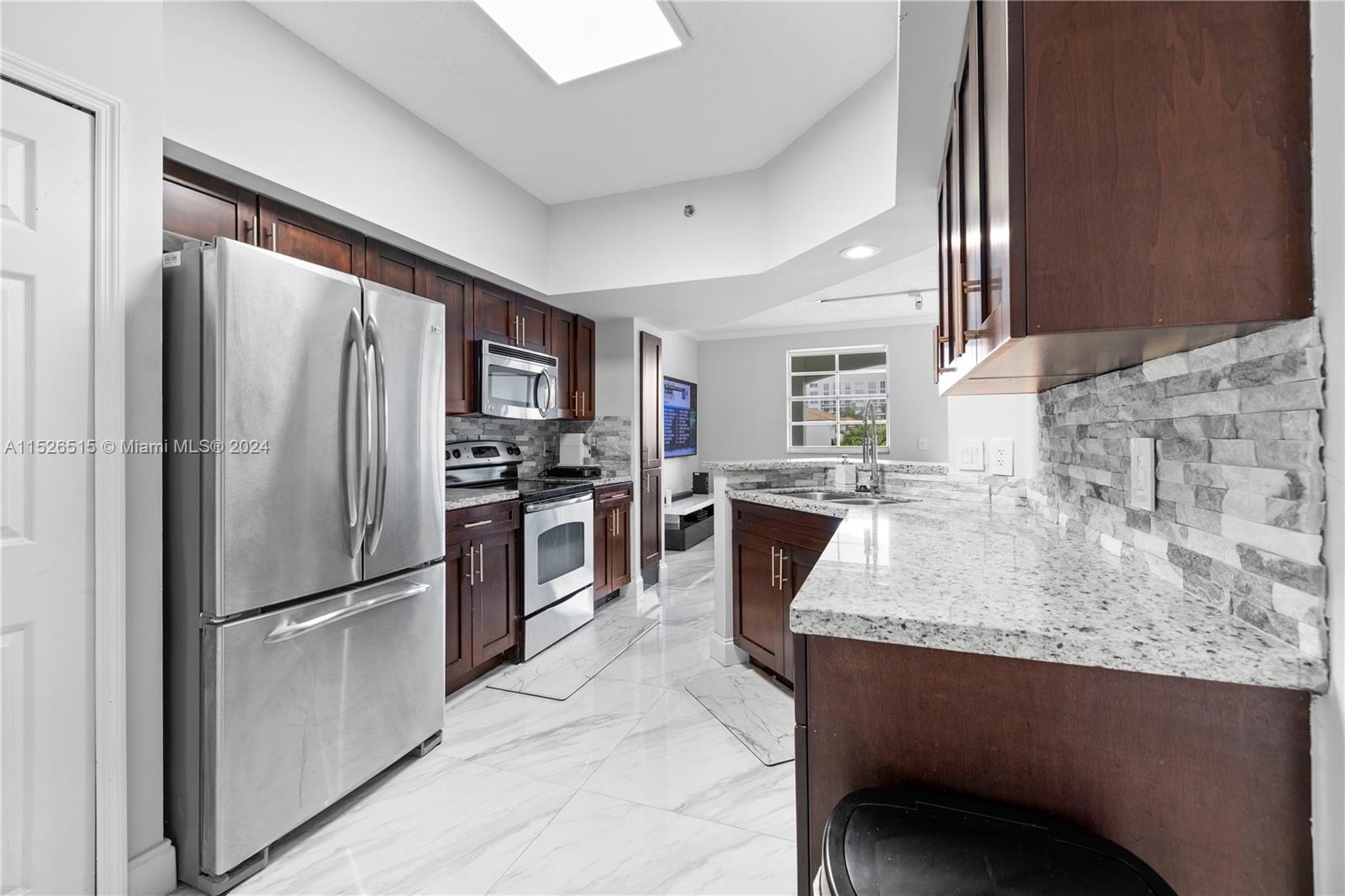 3105 NE 184th St 7305, Aventura, Florida 33160, 2 Bedrooms Bedrooms, ,1 BathroomBathrooms,Residentiallease,For Rent,3105 NE 184th St 7305,A11526515