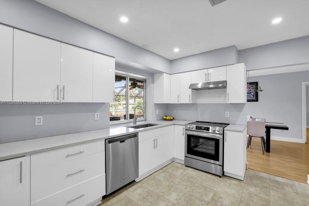 215 SE 1st Ter, Dania Beach, Florida 33004, 3 Bedrooms Bedrooms, ,3 BathroomsBathrooms,Residential,For Sale,215 SE 1st Ter,A11526365