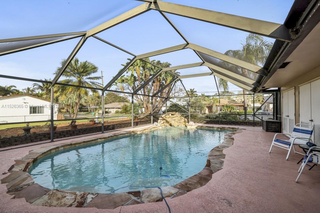 215 SE 1st Ter, Dania Beach, Florida 33004, 3 Bedrooms Bedrooms, ,3 BathroomsBathrooms,Residential,For Sale,215 SE 1st Ter,A11526365