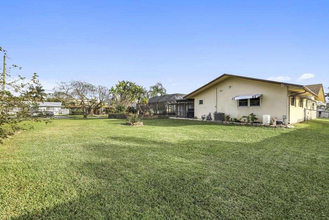 215 SE 1st Ter, Dania Beach, Florida 33004, 3 Bedrooms Bedrooms, ,3 BathroomsBathrooms,Residential,For Sale,215 SE 1st Ter,A11526365