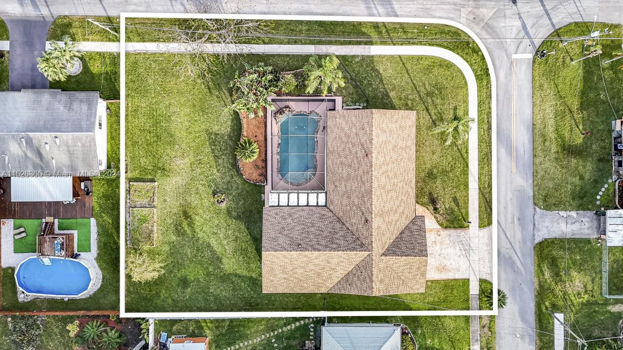 215 SE 1st Ter, Dania Beach, Florida 33004, 3 Bedrooms Bedrooms, ,3 BathroomsBathrooms,Residential,For Sale,215 SE 1st Ter,A11526365