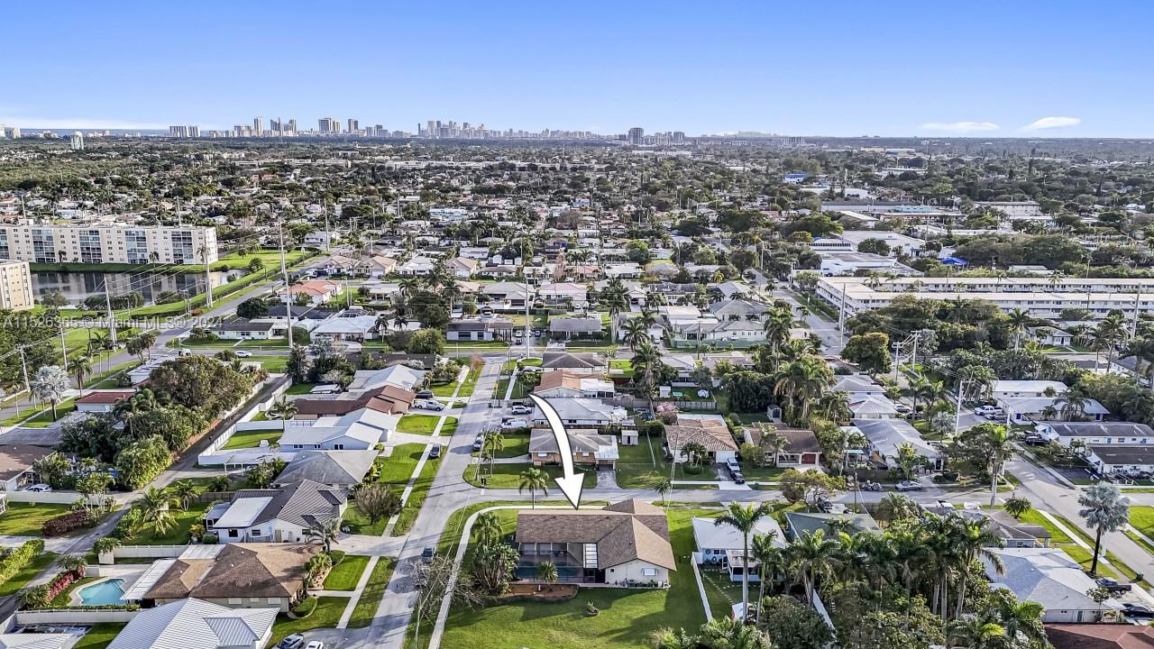 215 SE 1st Ter, Dania Beach, Florida 33004, 3 Bedrooms Bedrooms, ,3 BathroomsBathrooms,Residential,For Sale,215 SE 1st Ter,A11526365