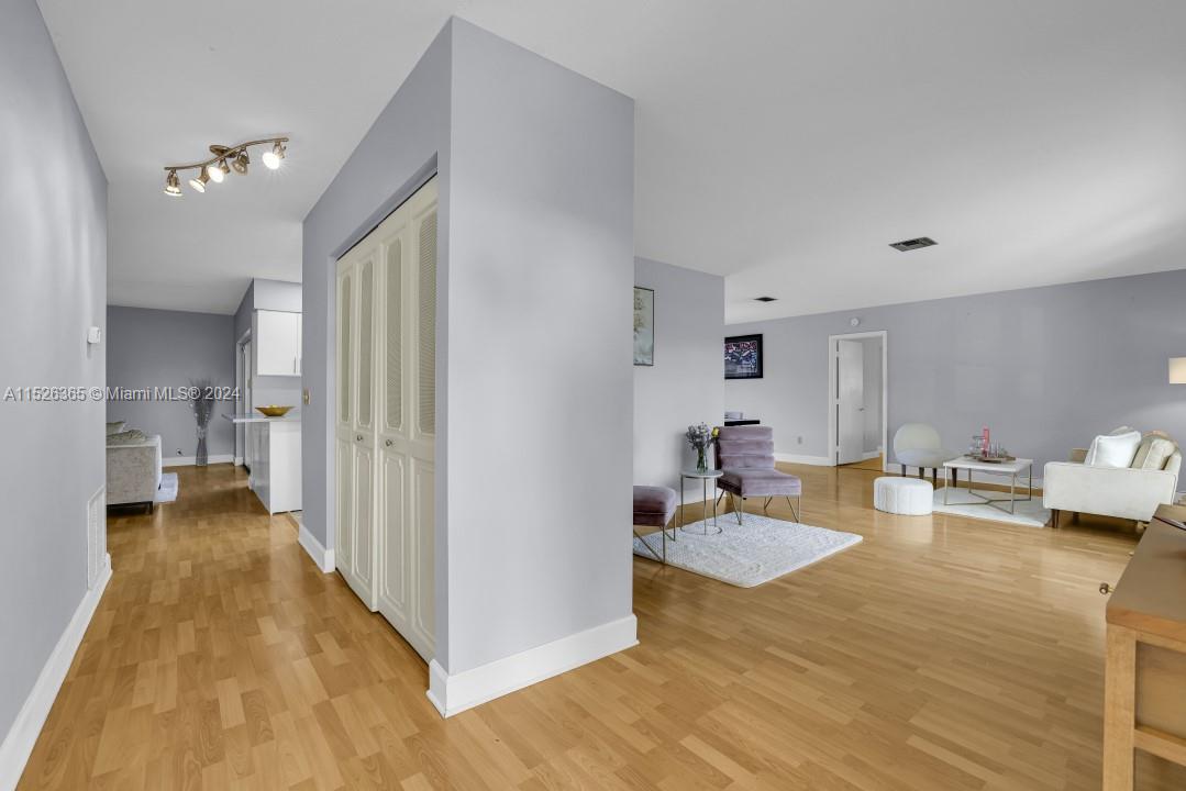 215 SE 1st Ter, Dania Beach, Florida 33004, 3 Bedrooms Bedrooms, ,3 BathroomsBathrooms,Residential,For Sale,215 SE 1st Ter,A11526365