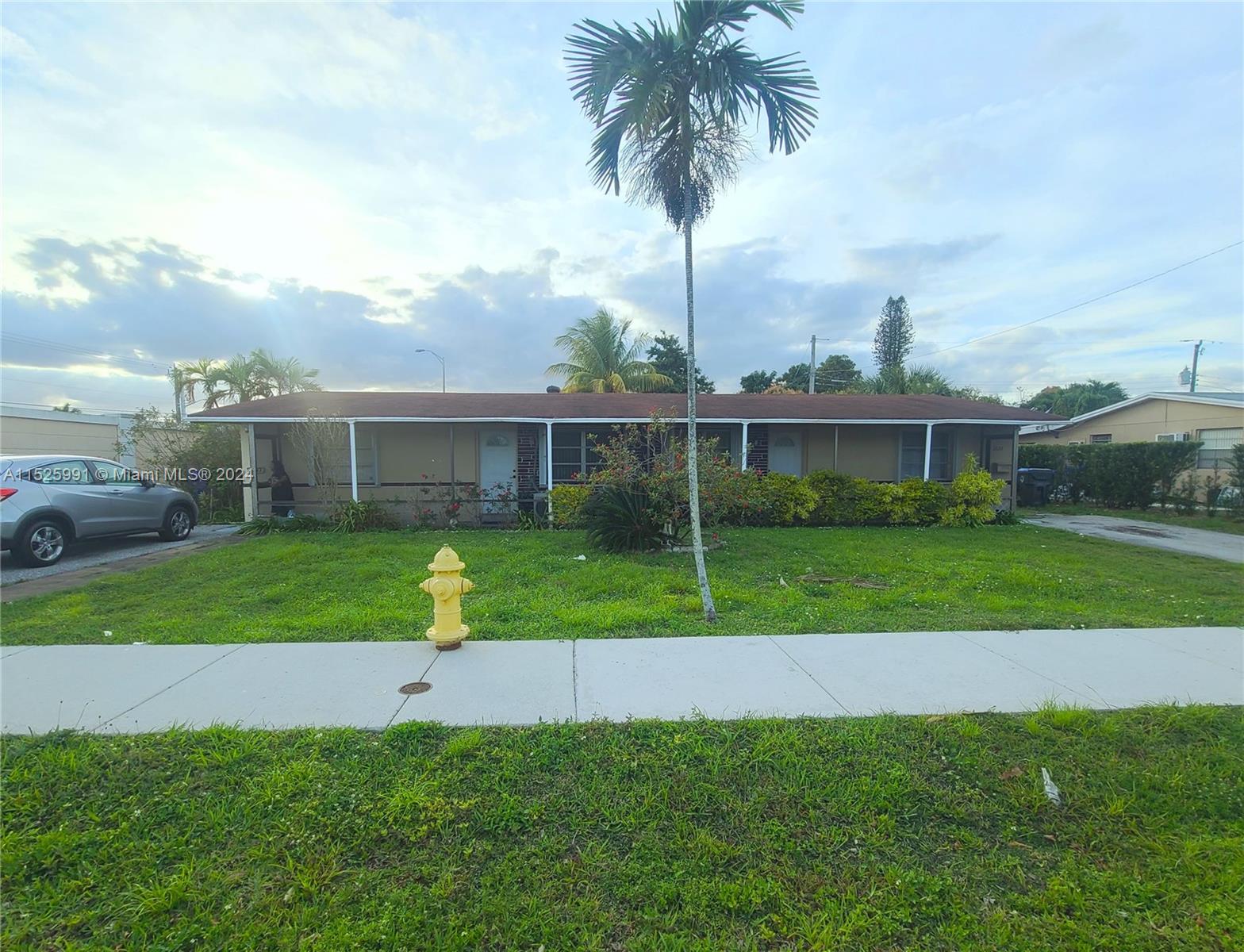 2037 SW 63rd Ave, North Lauderdale, FL 33068
