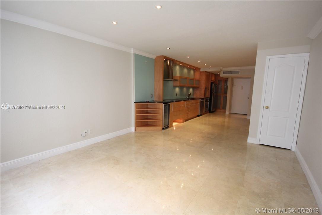 5401 Collins Ave 339, Miami Beach, Florida 33140, 1 Bedroom Bedrooms, ,1 BathroomBathrooms,Residential,For Sale,5401 Collins Ave 339,A11526406