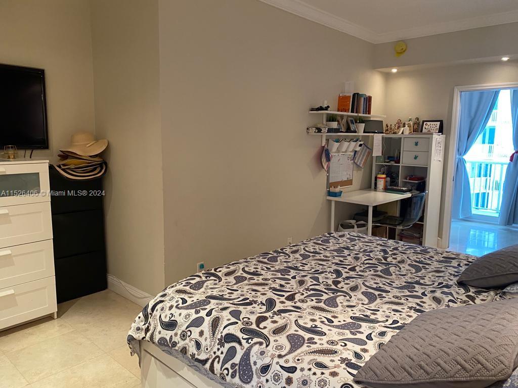 5401 Collins Ave 339, Miami Beach, Florida 33140, 1 Bedroom Bedrooms, ,1 BathroomBathrooms,Residential,For Sale,5401 Collins Ave 339,A11526406