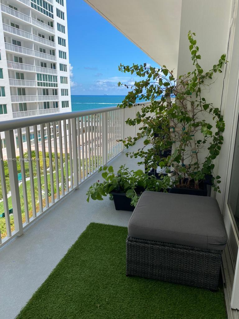 5401 Collins Ave 339, Miami Beach, Florida 33140, 1 Bedroom Bedrooms, ,1 BathroomBathrooms,Residential,For Sale,5401 Collins Ave 339,A11526406